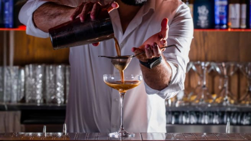 Taller de coctelería en el centro